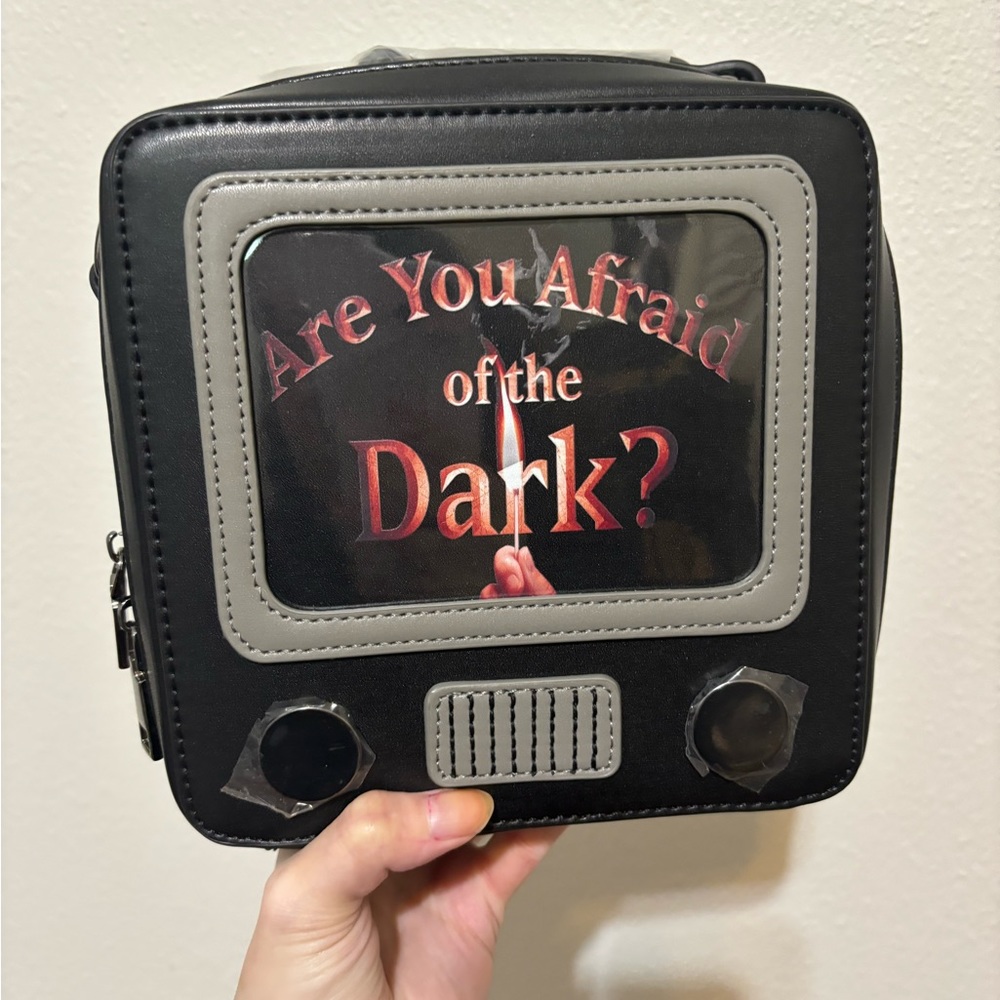 Backstitch Bruja 90s mini TV purse